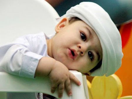 50 Rangkaian Nama Bayi Laki-Laki Islami