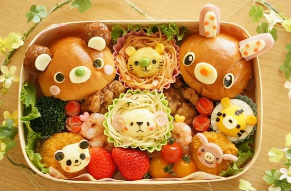 Kreasi bento ini sangat lucu dan menarik untuk anak anda. Jangan lewatkan membuat bento ini untuk anak tersayang anda.